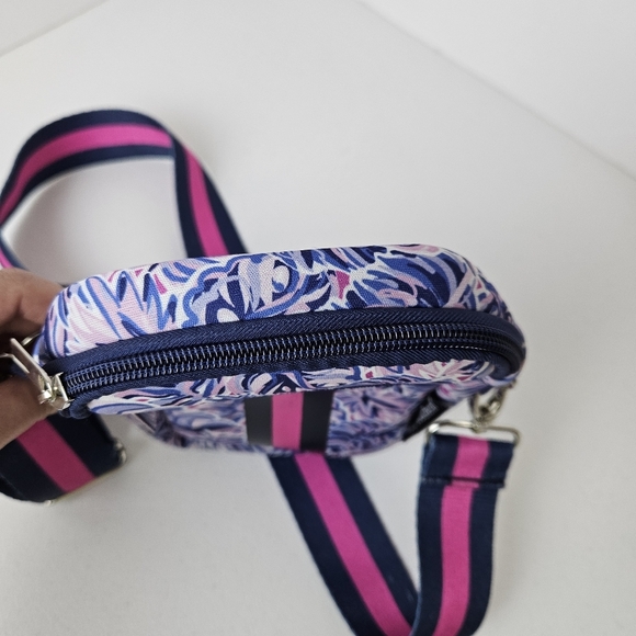 Simply Southern Neobag Blue Leaf Print Mini Crossbody Bag with Striped Strap - Picture 7 of 9